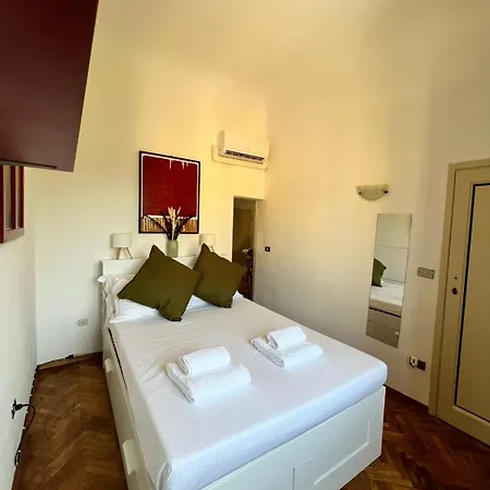 Art Guelfa Apartman *